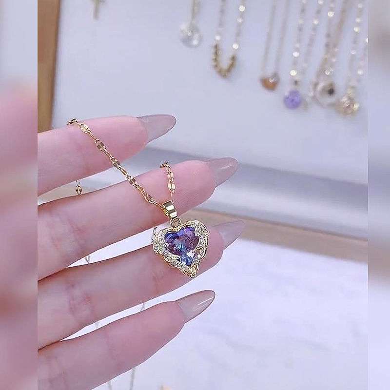Fashion Simple Creative Ocean Heart Necklace Exquisite Heart Angel Wings Colorful Crystal Pendant High Quality Gifts For Girls