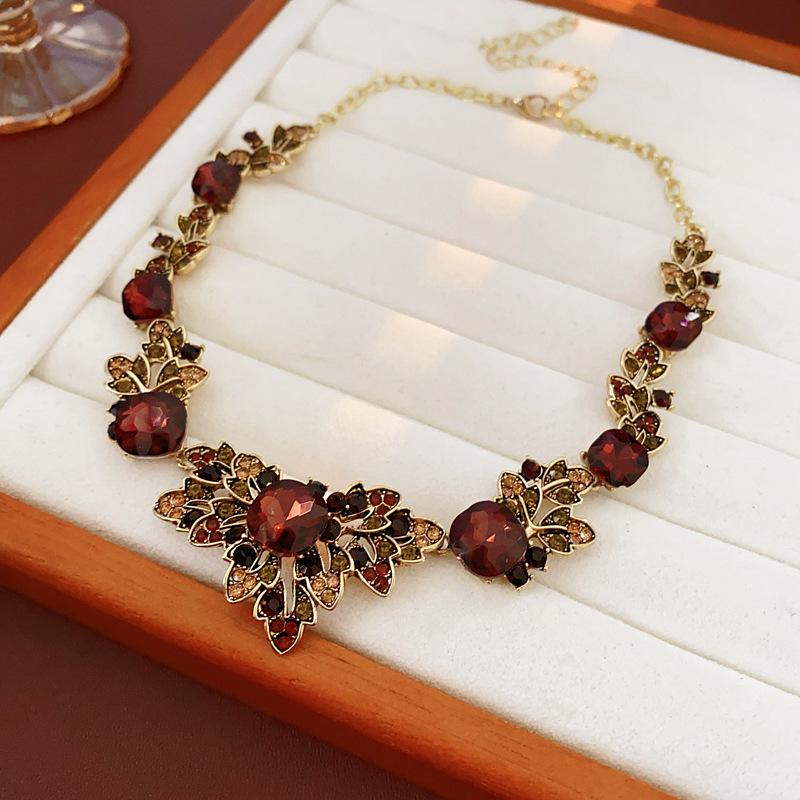 GemChic Women's New Vintage Square Crystal Rhinestone Leaf Collarbone Necklace Earrings Two Piece Set Birthday Christmas Jewelry Gift