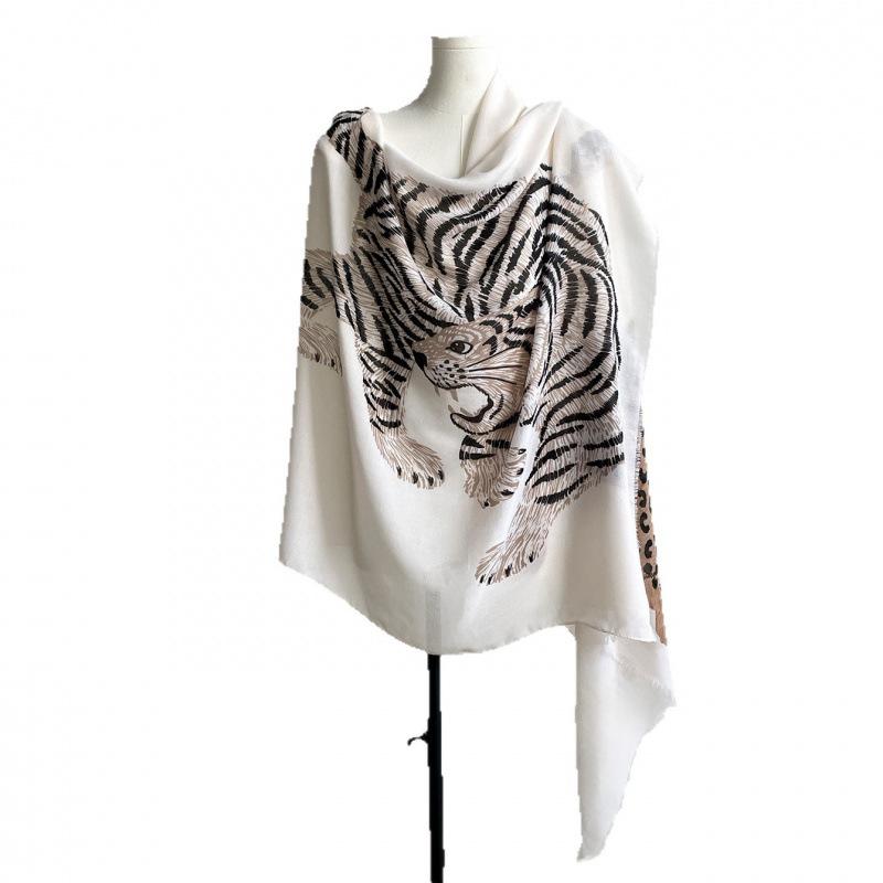 Popular Leopard Shawl Scarf Women'S Spring And Autumn Fashion Leopard Print Scarf Thin Long Air Conditioner Shawl