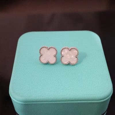 Высокая версия титановой стали 15 мм четырехлистный клевер серьги темперамент мода с перламутровыми женскими серьгами