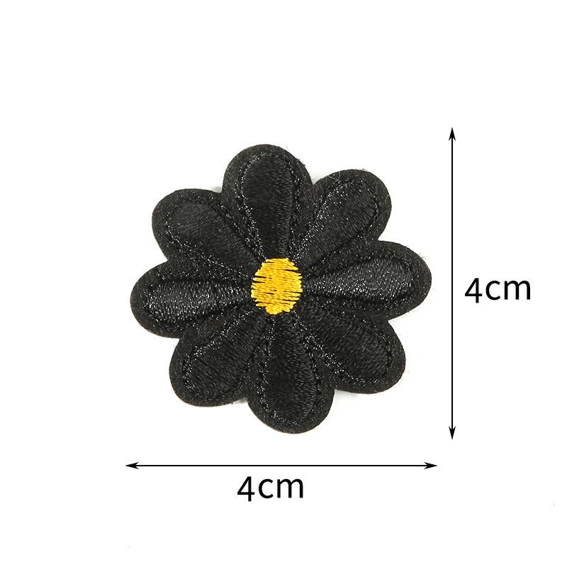 Салон автомобиля, крыша, потолок, окурок, след от сигареты, дымовое отверстие, ремонт следов от дыма, заплатка для ремонта, наклейка на тряпку