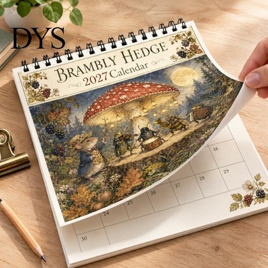 Креативный праздничный подарок 2027 года Настенный календарь Brambly Hedge, 12-месячный подвесной планировщик с винтажной записной книжкой для академического года, Лесная мышь, Гриб