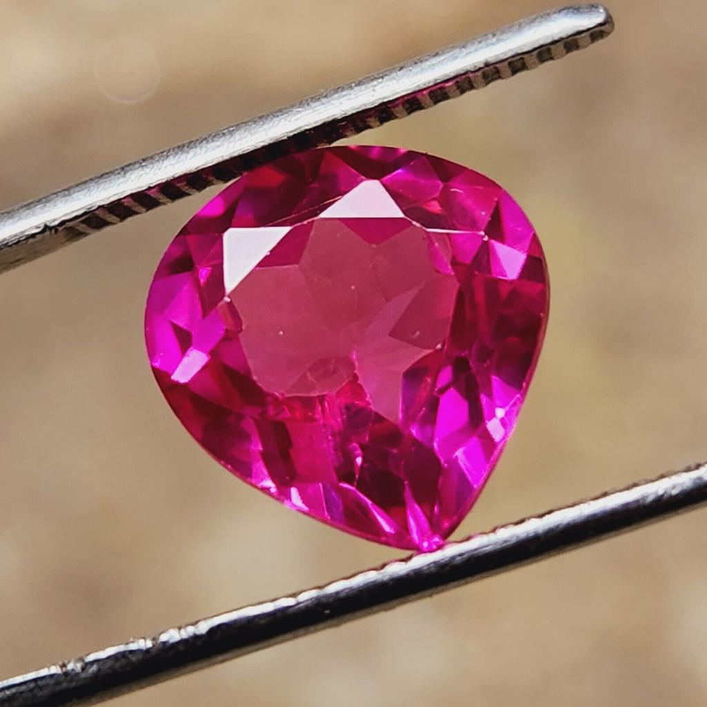 11 mm Natural Flawless Ceylon Padparadscha Sapphire Heart Cut Gemstone