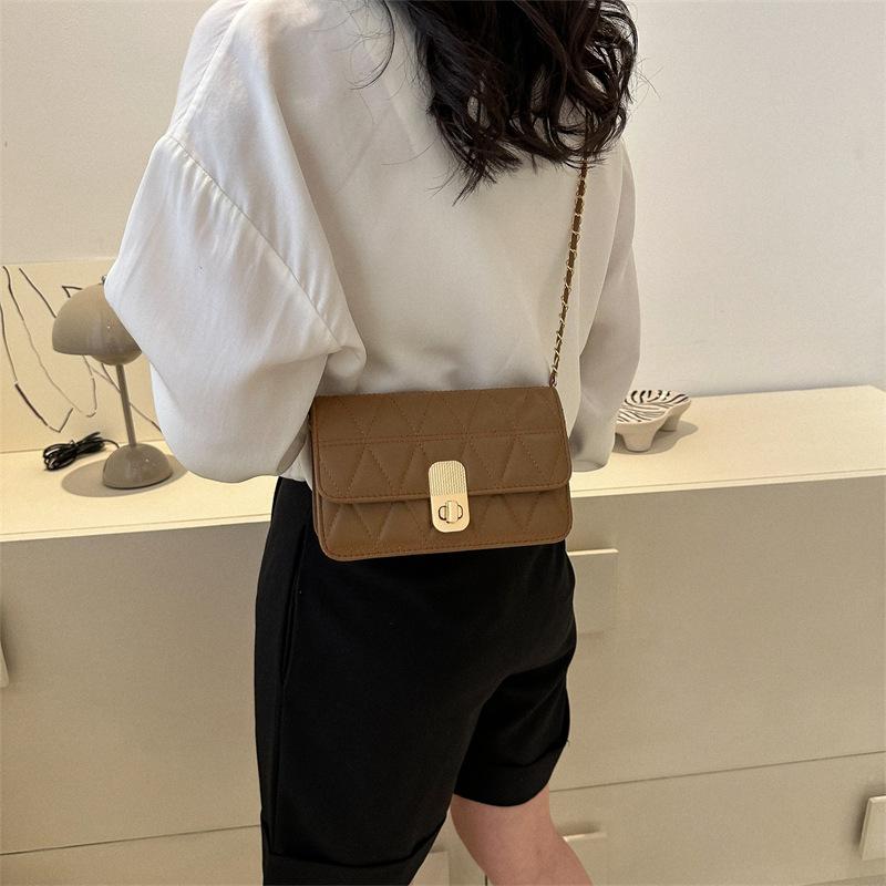 Популярная женская сумка этого года 2024, новая универсальная ромбовидная вышитая нитью маленькая квадратная сумка с текстурой ниши, цепочка на одно плечо