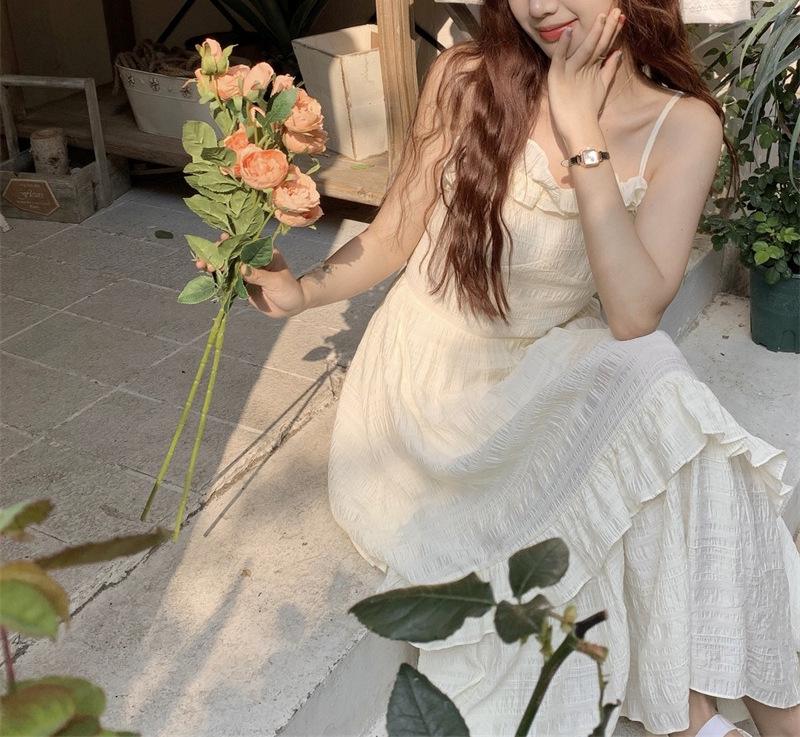 Платье-сарафан с грибным краем: Сладкое приталенное длинное платье в сказочном стиле на лето 2025 для женщин