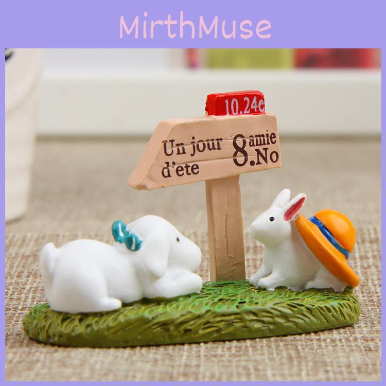 Resin Cartoon Garden Sign With Dog And Rabbit Design For Home Garden Decor