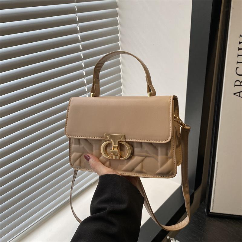 Ретро сумочка женская 2025 новая весенняя мода маленькая квадратная сумка повседневная сумка через плечо в зарубежном стиле сумка подмышку