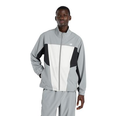 Мужская тканая спортивная куртка New Balance (MJ61H33O), модель, которую носит Сёхэй Отани, идеально подходит для клубных мероприятий. Влагоотводящий, быстросохнущий и доступн