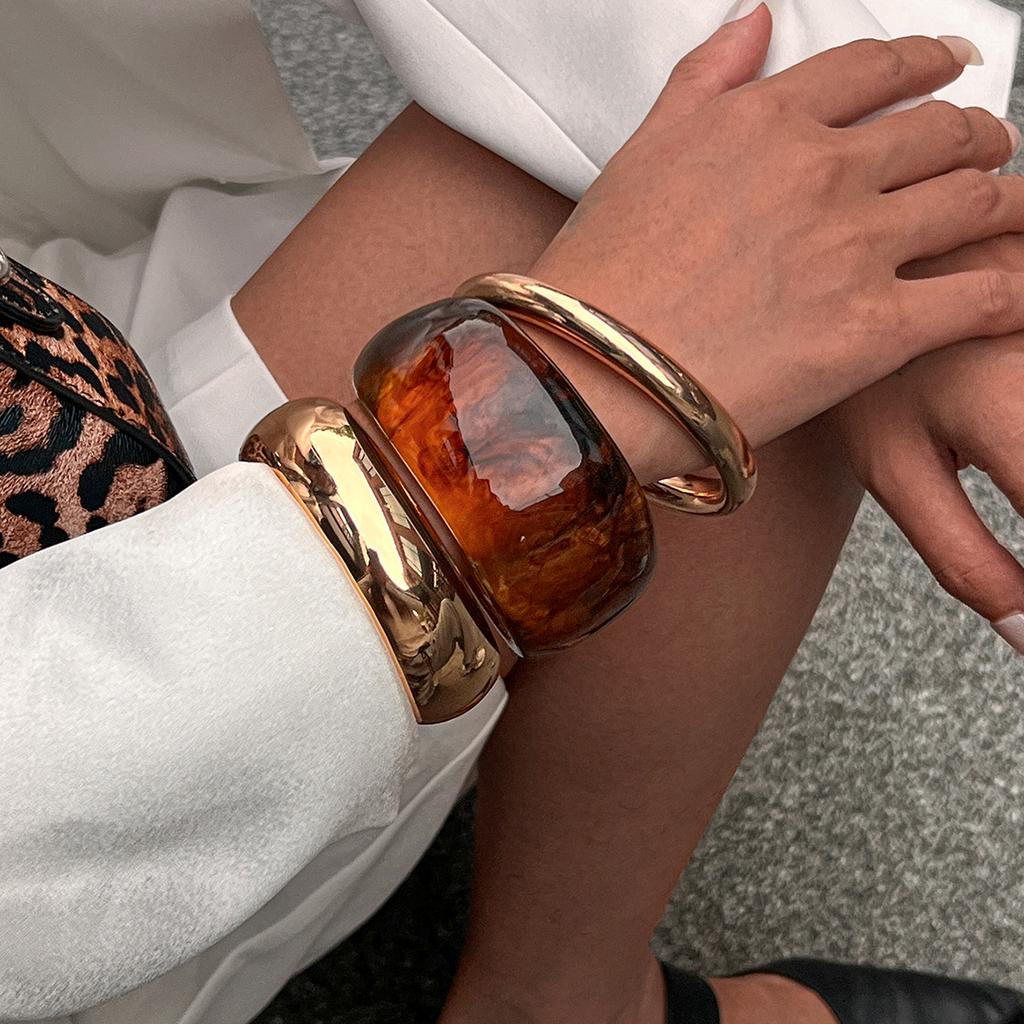 Design Bracelet Tortoiseshell Retro Exaggerated Jewelry Bracelet Personality Wide-sided Temperament Bracelet