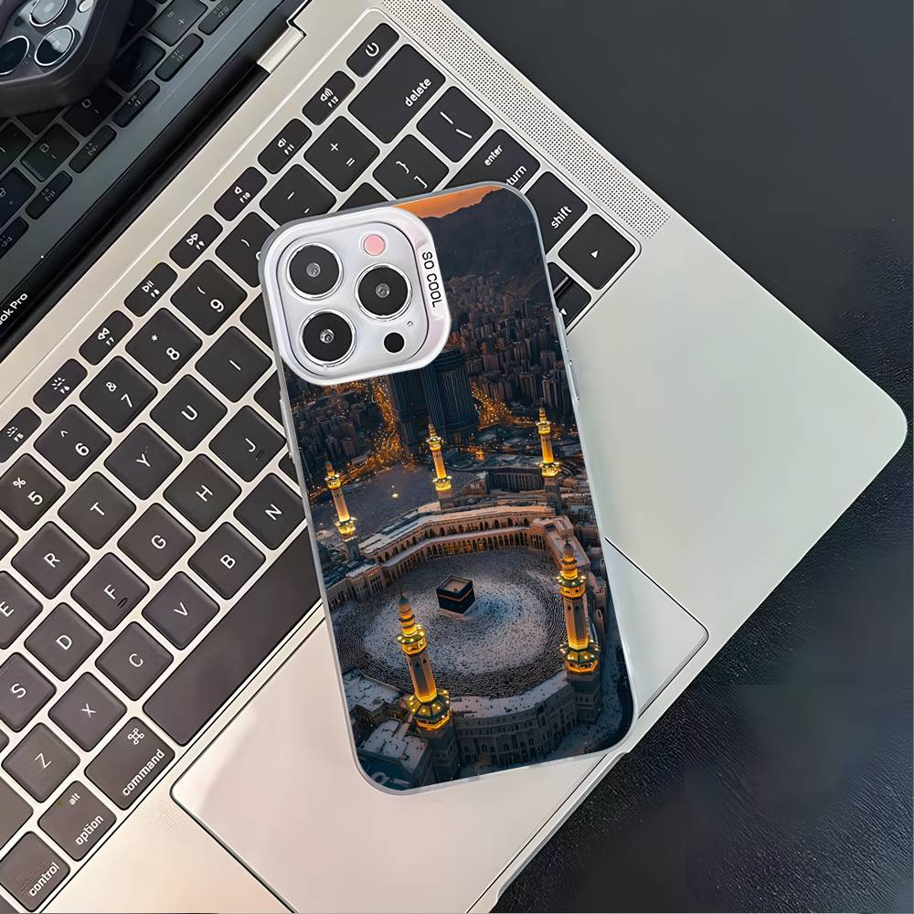 Moslem and kaaba Phone Case For iPhone 17,16,15,14,13,12,11,Pro,XS,Max,Plus,Mini,SE4,E White Matte Shockproof Cover