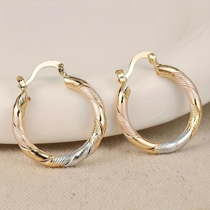 Elegant and classic three-color twisted earrings, minimalist fashion accessories for women, perfect for weddings, parties and birthday celebrations