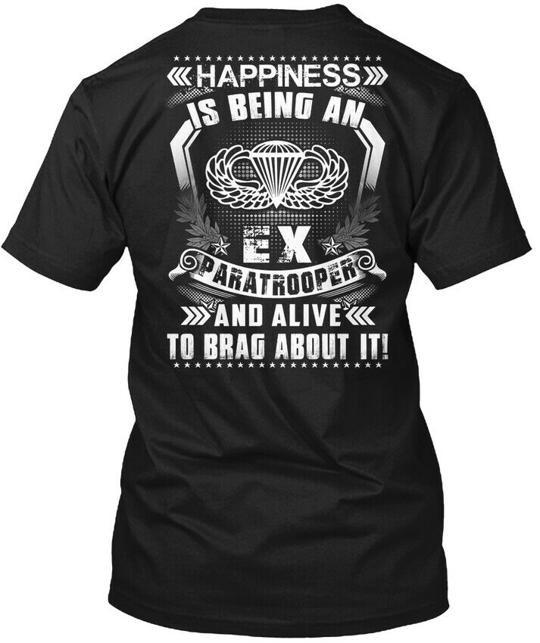 Счастье десантника — быть бывшим T-shirt Сделано в США Размеры от S до 5XL
