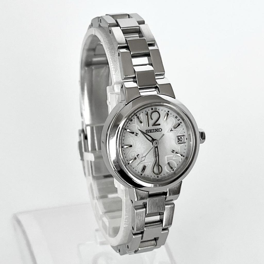 Полированные Seiko Lukia Excellent White S2392 [Рабочее состояние] Женские часы, Радиоуправляемые на солнечной батарее, Состояние, Циферблат