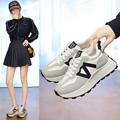 Женская обувь – Кроссовки