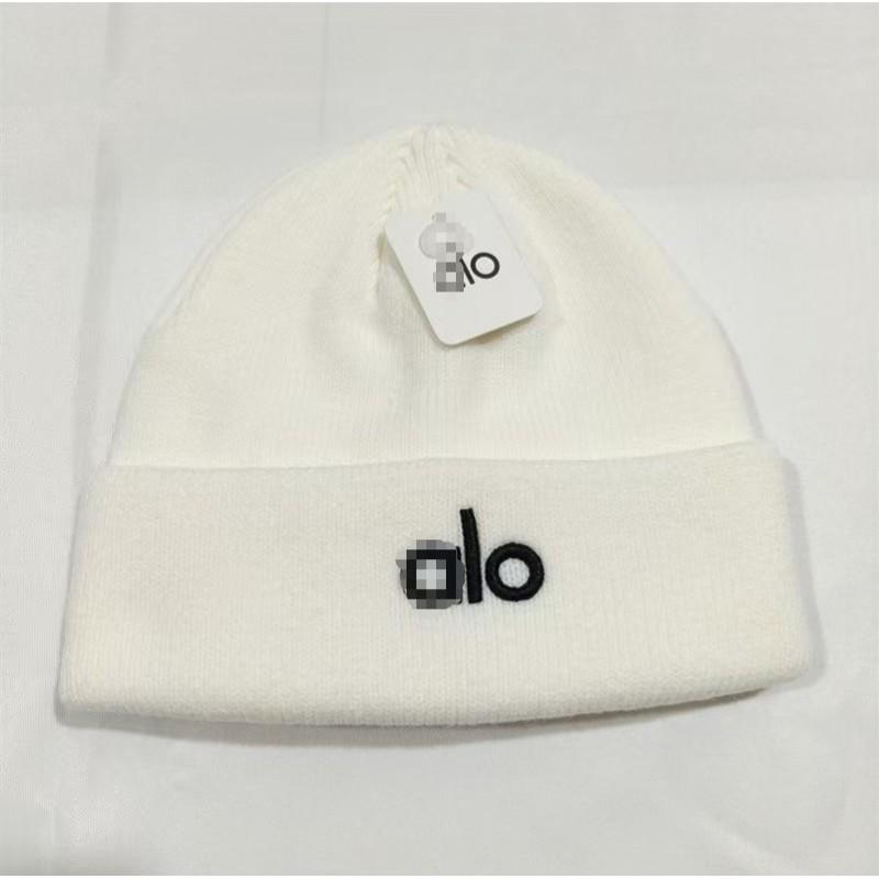 Versatile Knit Beanie Men Women - Warm Winter Hat With Embroidery Casual Fashion Accessory
