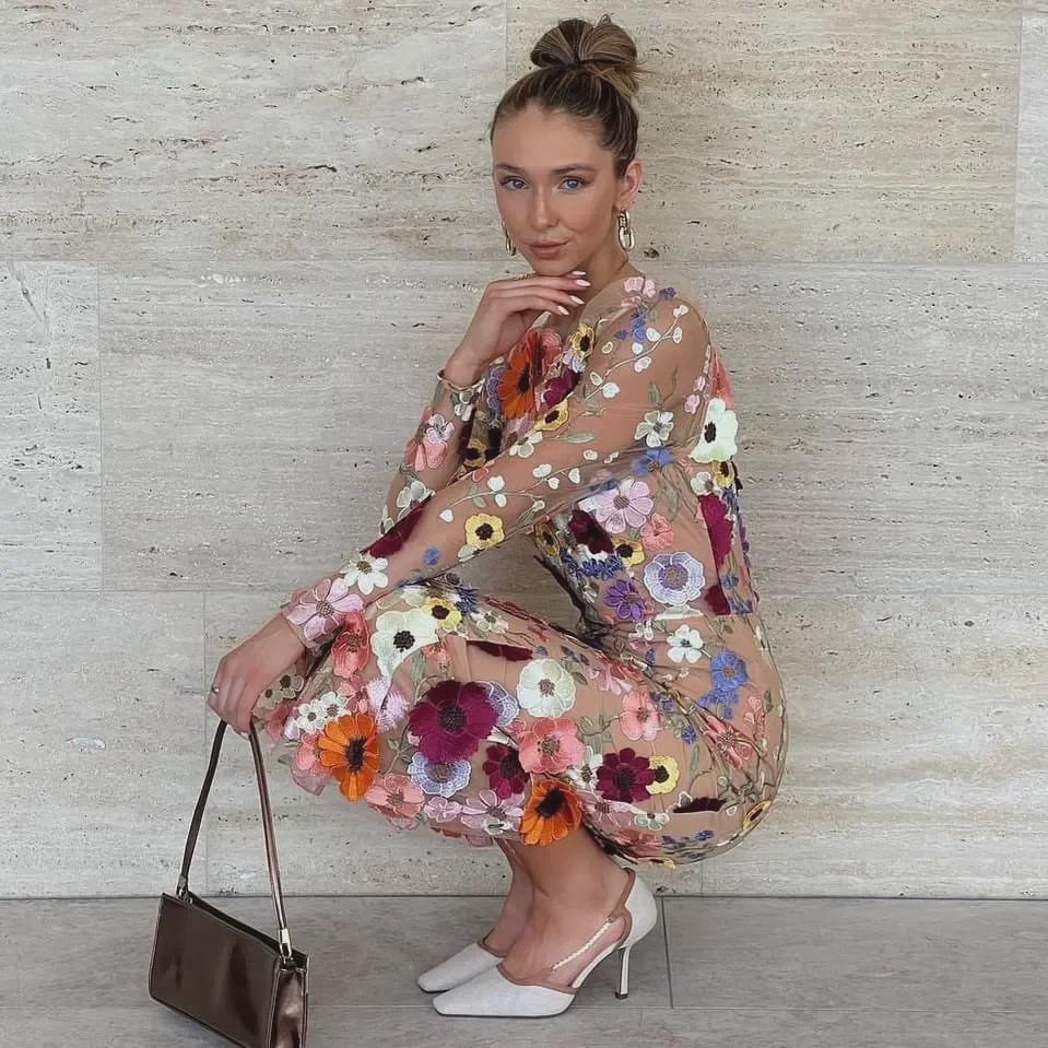 Платье-рыбий хвост из сетки с цветочной 3D-вышивкой - весна/лето