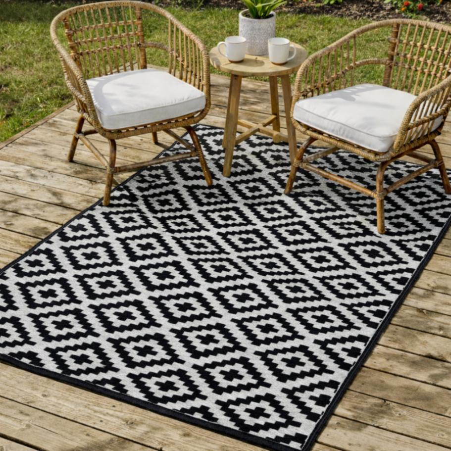 Waterproof Outdoor Terrace Carpet 120X180 Black and White Diamonds [Carpet1]