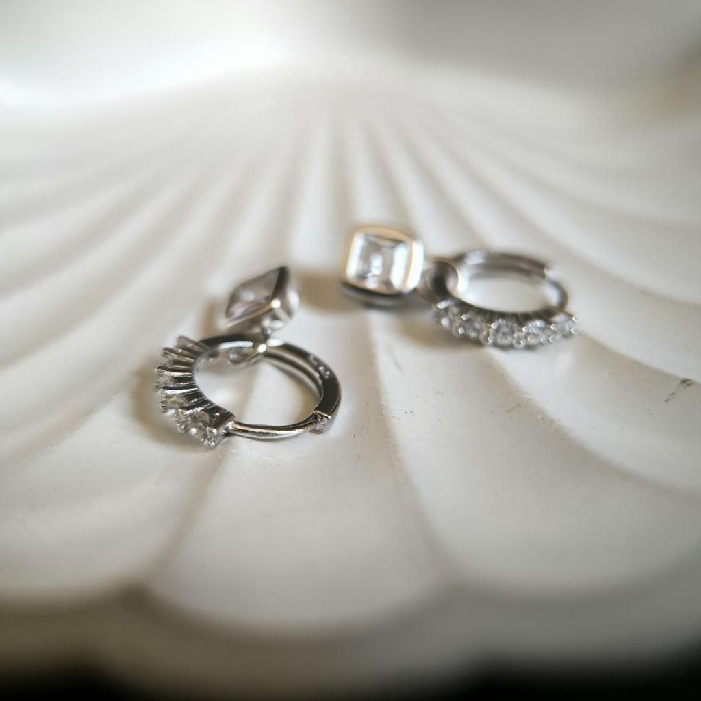 Серебряные серьги с фианитами (2186038)