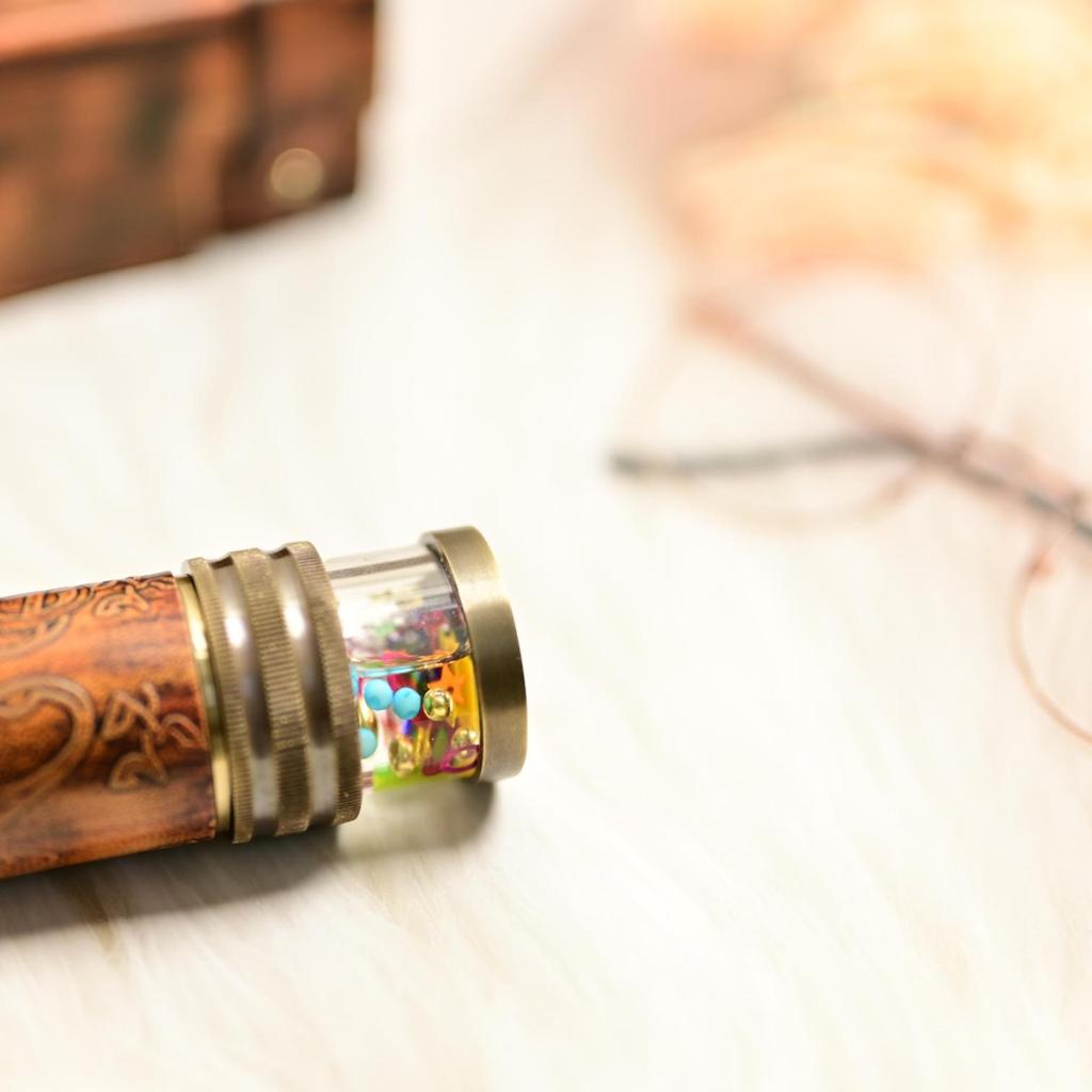 UNIQUE KALEIDOSCOPE, Liquid Kaleidoscope - Pure Kaleidoscope - Fashion Designer Gifts - Prismatic Kaleidoscope