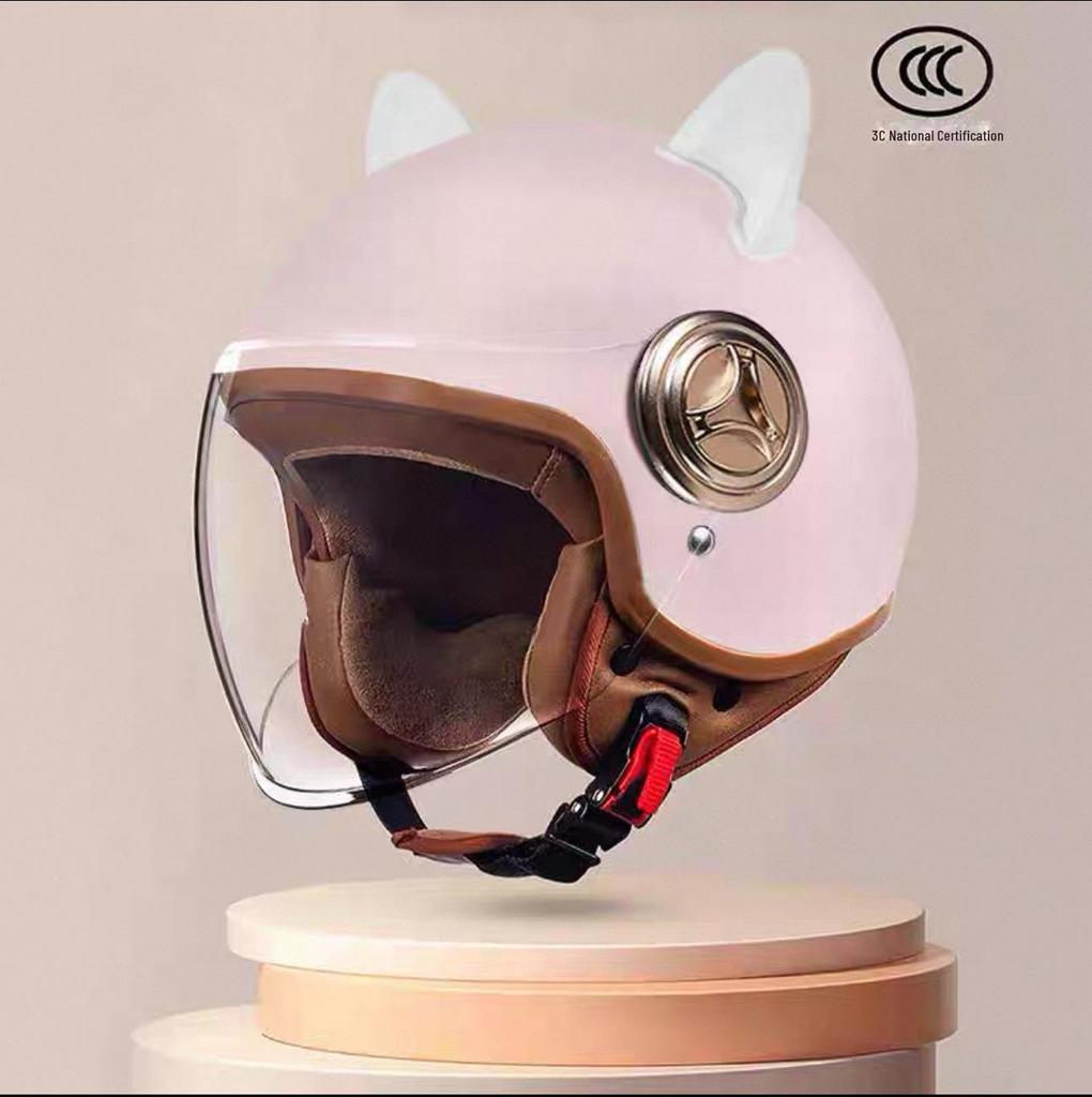 "Universal Retro Gray Motorcycle Helmet, 3C Certified for All Seasons"