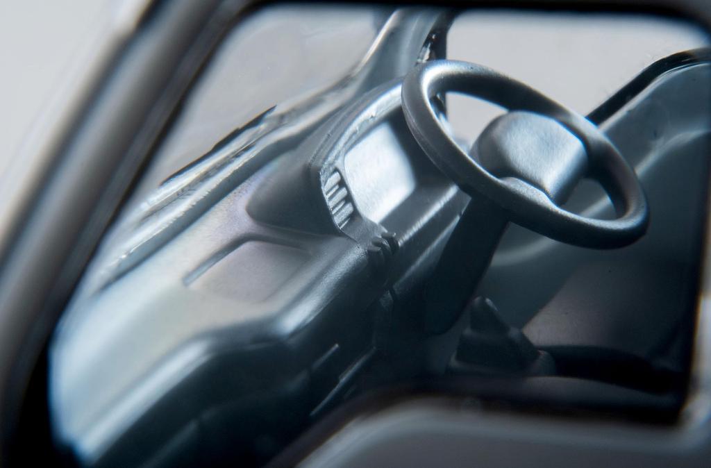 Tomica Limited Vintage Neo 164 LV-N285b Isuzu Elf Panel Van Sakai Moving Center Готовый продукт