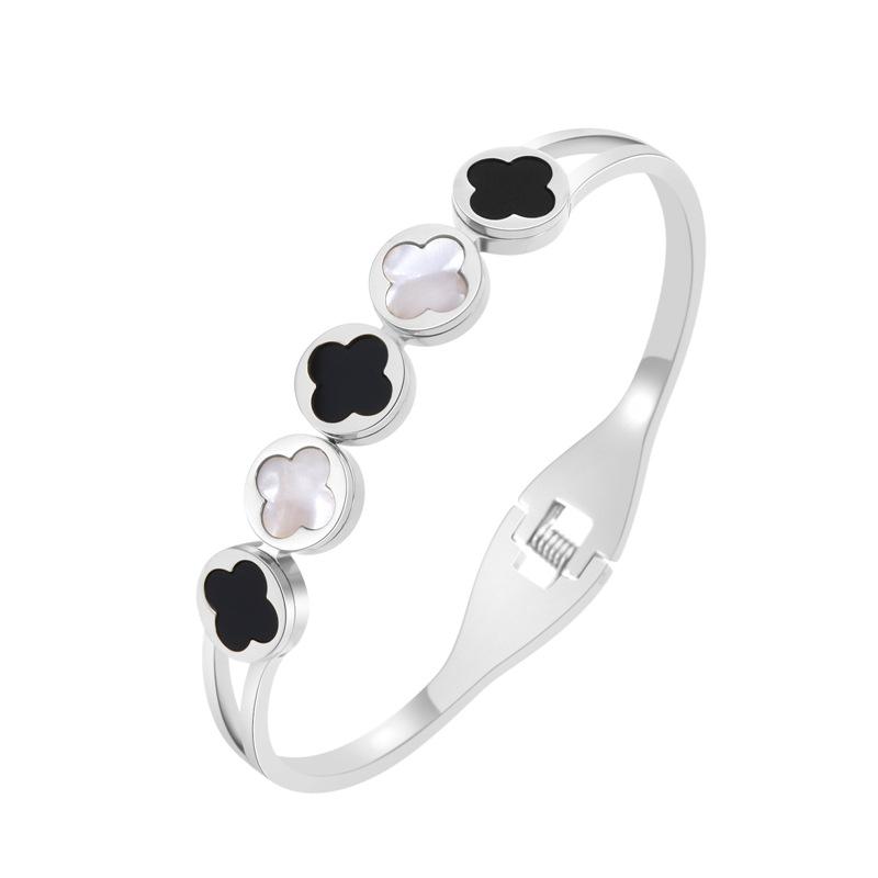 Открытый браслет из нержавеющей стали с четырьмя листами клевера и бриллиантами, который не выцветает