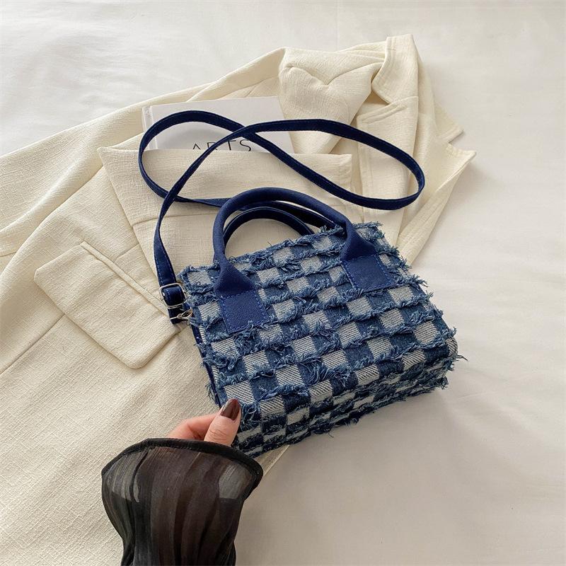 2024 лето новая корейская версия модная тенденция сумка через плечо тренд модная сумка-мессенджер модная простая маленькая квадратная сумка женская