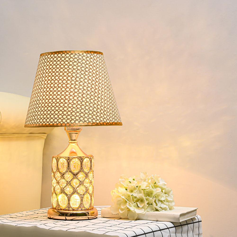 European Luxury Crystal Table Lamp Warm Romantic Ins Bedroom Nightstand Lamp Simple and Fashionable Decoration Night Light