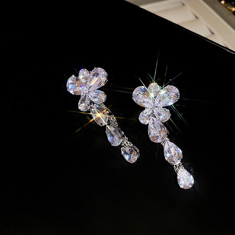 Элегантные серьги-подвески с кристаллами в форме капли воды в стиле французского двора