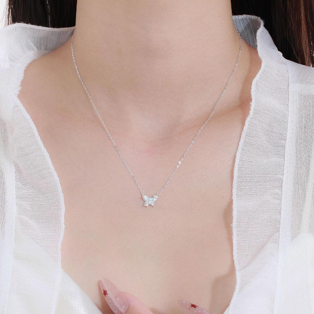 S999 Sterling Silver Starlight Butterfly Necklace: Cute, Versatile Clavicle Chain for Women, Mori Style Choker