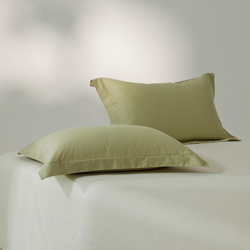 Набор из двух наволочек из матового длинноволокнистого хлопка - 100 нитей, однотонные, роскошные на ощупь