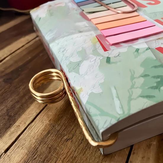 2 Pcs Copper Book Holder Ring Bookmark Metal Thumb Book Page Holder Finger Ring Book Opener Reading Accessory for Bookworms Book Lovers