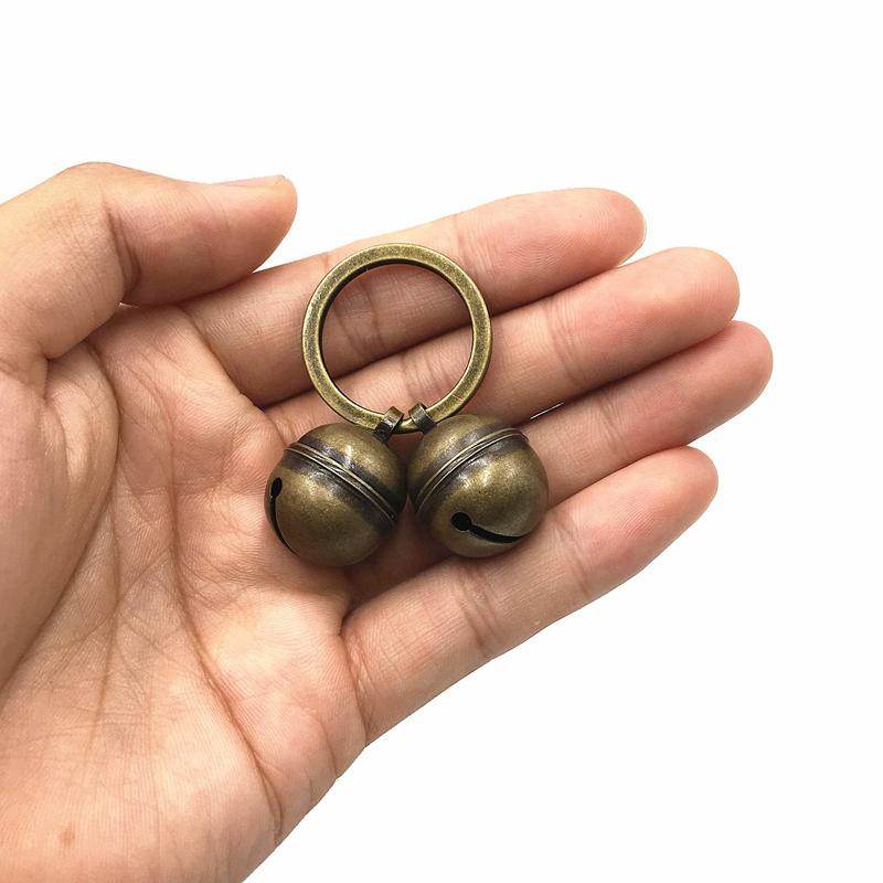 Benepaw Vintage Brass Dog Cat Bells Durable Crisp Sound Pet Tracker Jingle Bell With Key Ring Puppy Collar Necklace Bronze