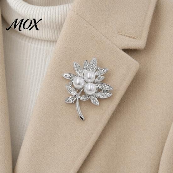 Decorative Leaf Pin Vintage Rhinestone Brooch, Faux Pearl Leaves Lapel Pin, Sweater Lightweight Metal Brooch Cardigan Coat Suit Scarf Decoration,