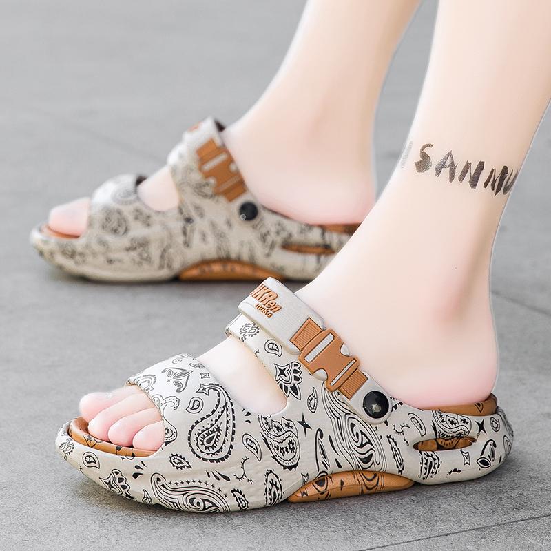 2025 New Anti-Slip Men's Summer Outdoor Slippers Thi Bot Beach Sandals EVA Casual Shoes Platform Clogs Men Home Garden Outdoor