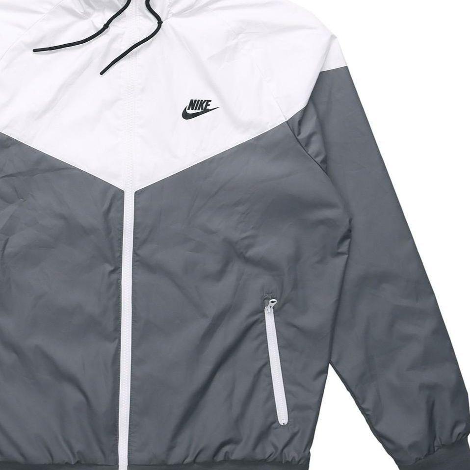 Nike Куртка WINDRUNNER Мужская Серая 727325-084