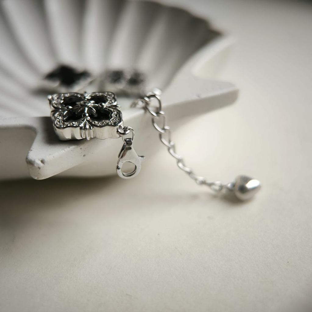 Серебряный браслет с натуральным ониксом, фианитами, вес изделия 11,36 гр (2177432)