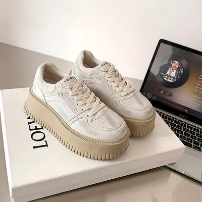 Женские спортивные туфли из коровьей кожи, увеличивающие рост, дышащие, универсальные, весенние, новые, на толстой подошве, маффины, белые