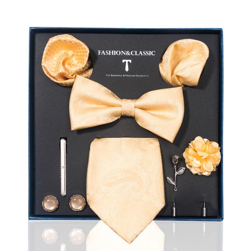 Роскошный подарочный набор галстука, нагрудного платка и бутоньерки для жениха на свадьбу