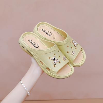 Новые летние модные женские нескользящие мягкие полузакрытые пляжные сандалии, высококачественные домашние тапочки