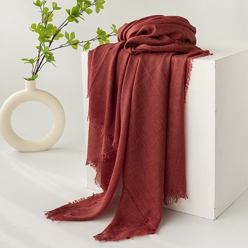 Spring and summer sunscreen scarf imitation cotton and linen solid color simple shawl women's high-end silk scarf yarn headscarf women's cross-border