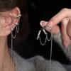 Женский сверкающий клипс для уха с кисточкой из страз: Элегантные модные украшения без прокола с уникальным дизайном в стиле легкой роскоши