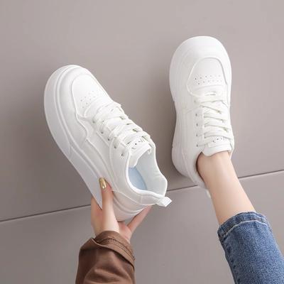 Маленькие белые туфли на толстой подошве женские универсальные весенне-осенние маффины дышащие повседневные спортивные кеды