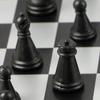 1 комплект мини-шахмат для путешествий со складной шахматной доской размером с ладонь, 5 дюймов, портативный магнитный