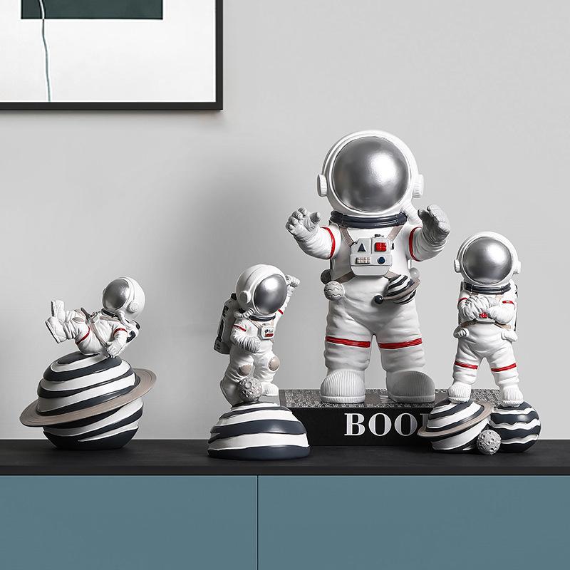 Nordic Creative Astronaut Астронавт Маленькие украшения Подарки для мальчиков Гостиная Телевизор Шкаф Кабинет Детская комната Мебель