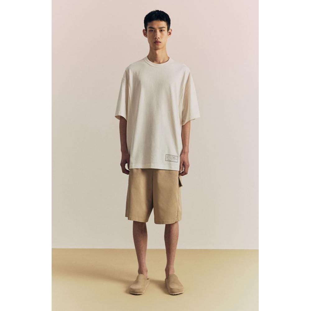 Футболка свободного покроя с принтом HM, белая