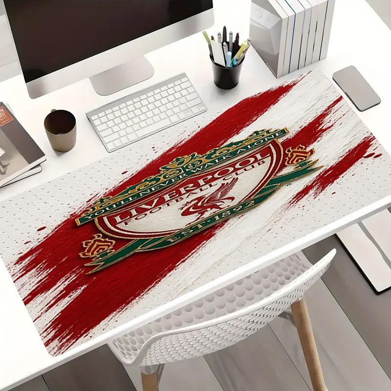 Коврик для мыши в тематике Футбольного клуба Ливерпуль, Нескользящая резиновая основа, Многофункциональный офисный и домашний декор, Идеально подходит для персонализации рабочего места.