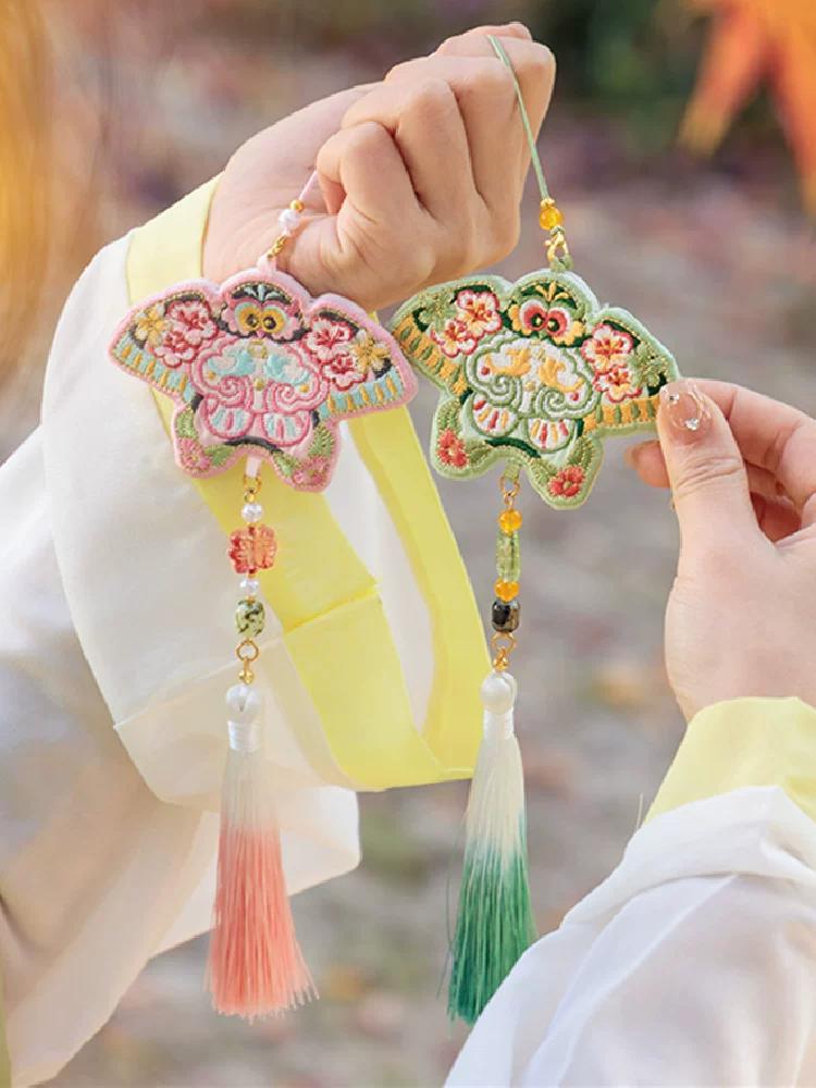 [Jinxi Pavilion] Qian Li Mid-Autumn Festival Kite Embroider Perfume Bag Pendant Accessories Halterneck Sachet Gift Han Dynasty Messenger Bag
