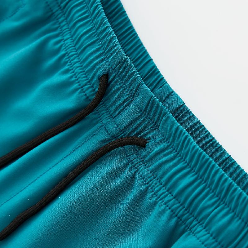 Летние эластичные шорты Ice Silk для мальчиков, легкие спортивные повседневные шорты из полиэстера, разноцветная спортивная одежда для больших детей, быстросохнущая