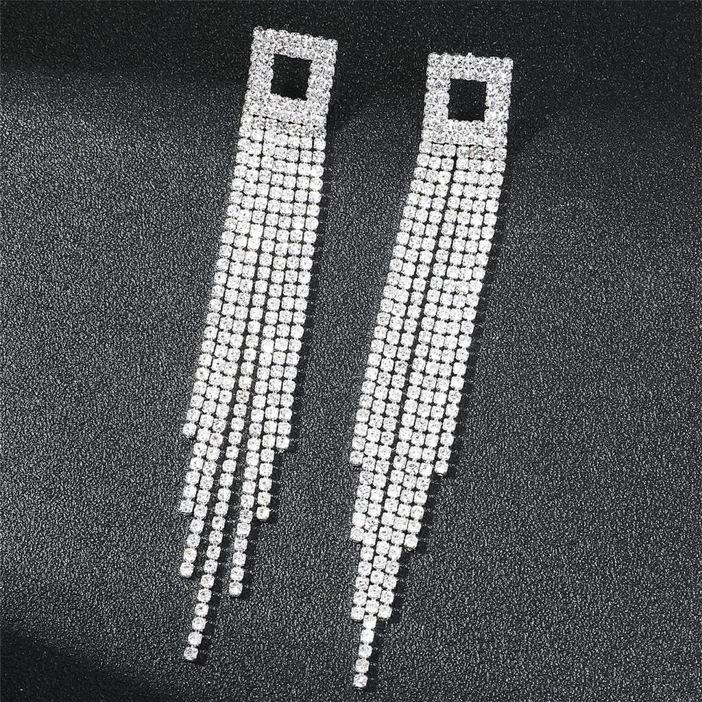 Exquisite Luxury Shiny Rhinestone Long Tassel Earrings Niche Design Fashion Earrings High-End Women's Earrings Bridal Earrings